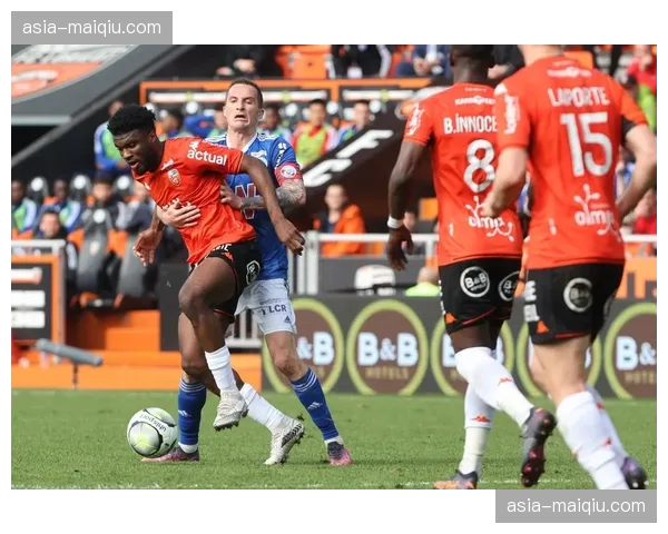 战术分析：洛里昂变阵五后卫，成功逼平强敌里昂