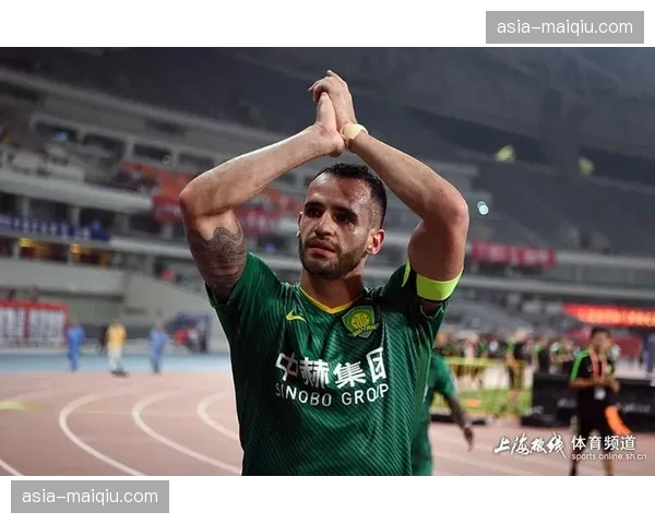 学术研究：某体育大学发表论文，分析球迷呐喊声对客队点球手心理的影响